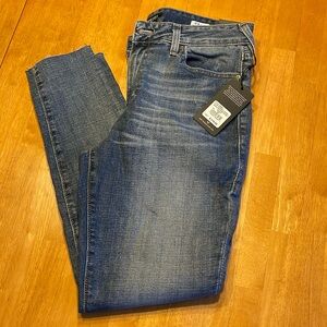 Women’s True Religion jeans